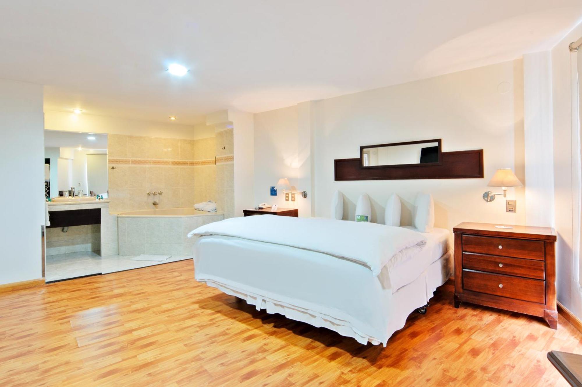 Hotel Lp Columbus La Paz Buitenkant foto